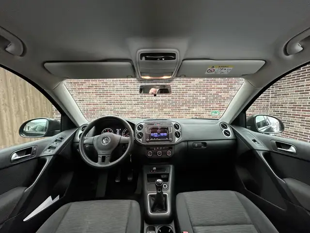 Volkswagen Tiguan view 9