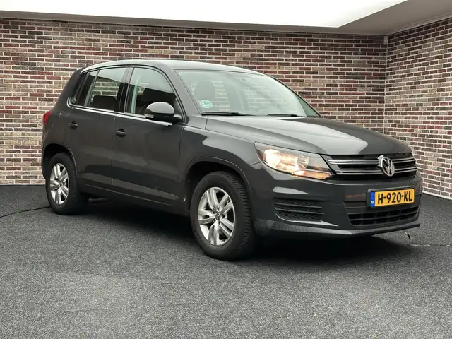 Volkswagen Tiguan view 22