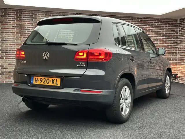 Volkswagen Tiguan view 30