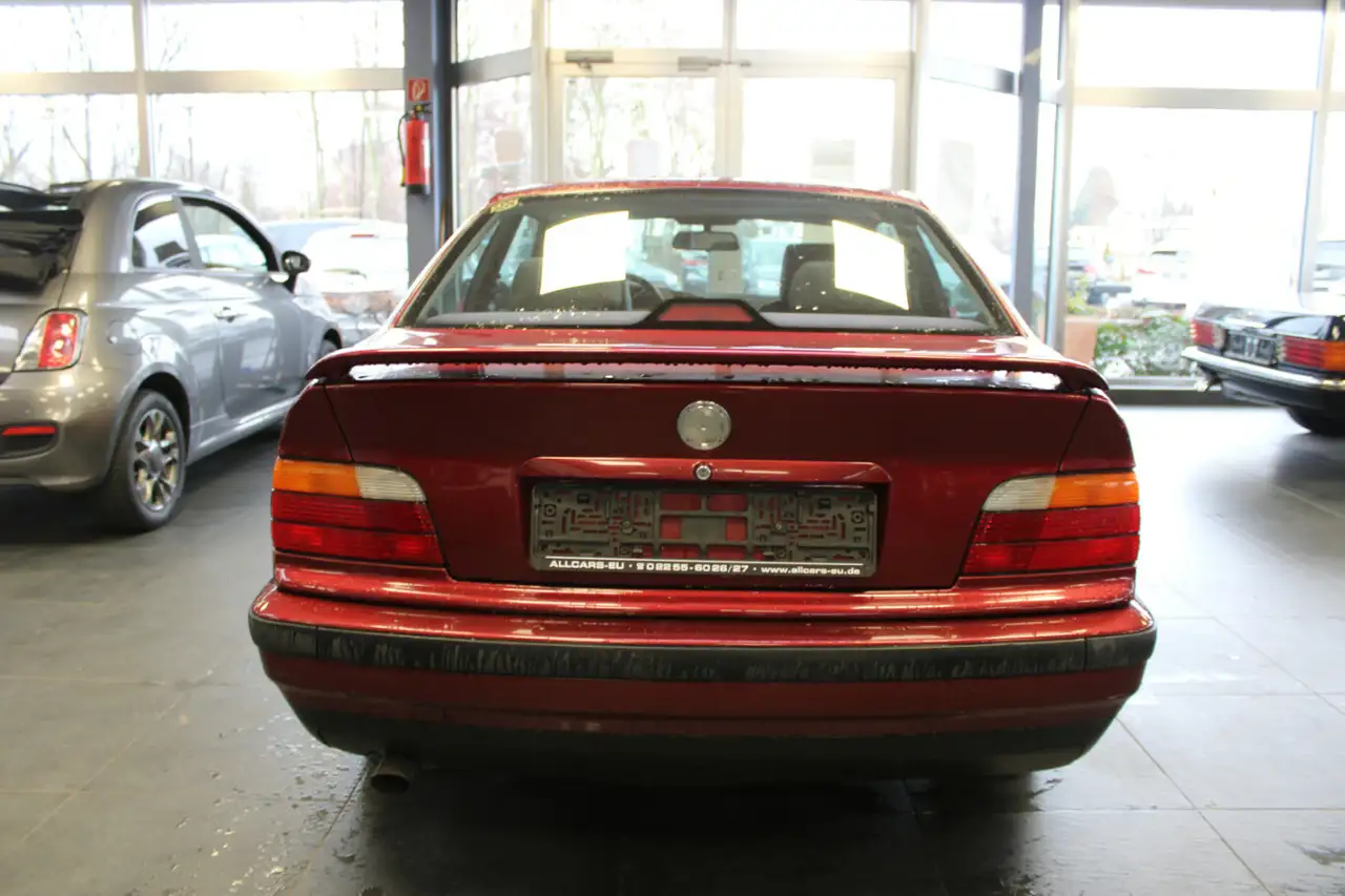 BMW 320i Aut. - SHZ - Klima -, foto 5