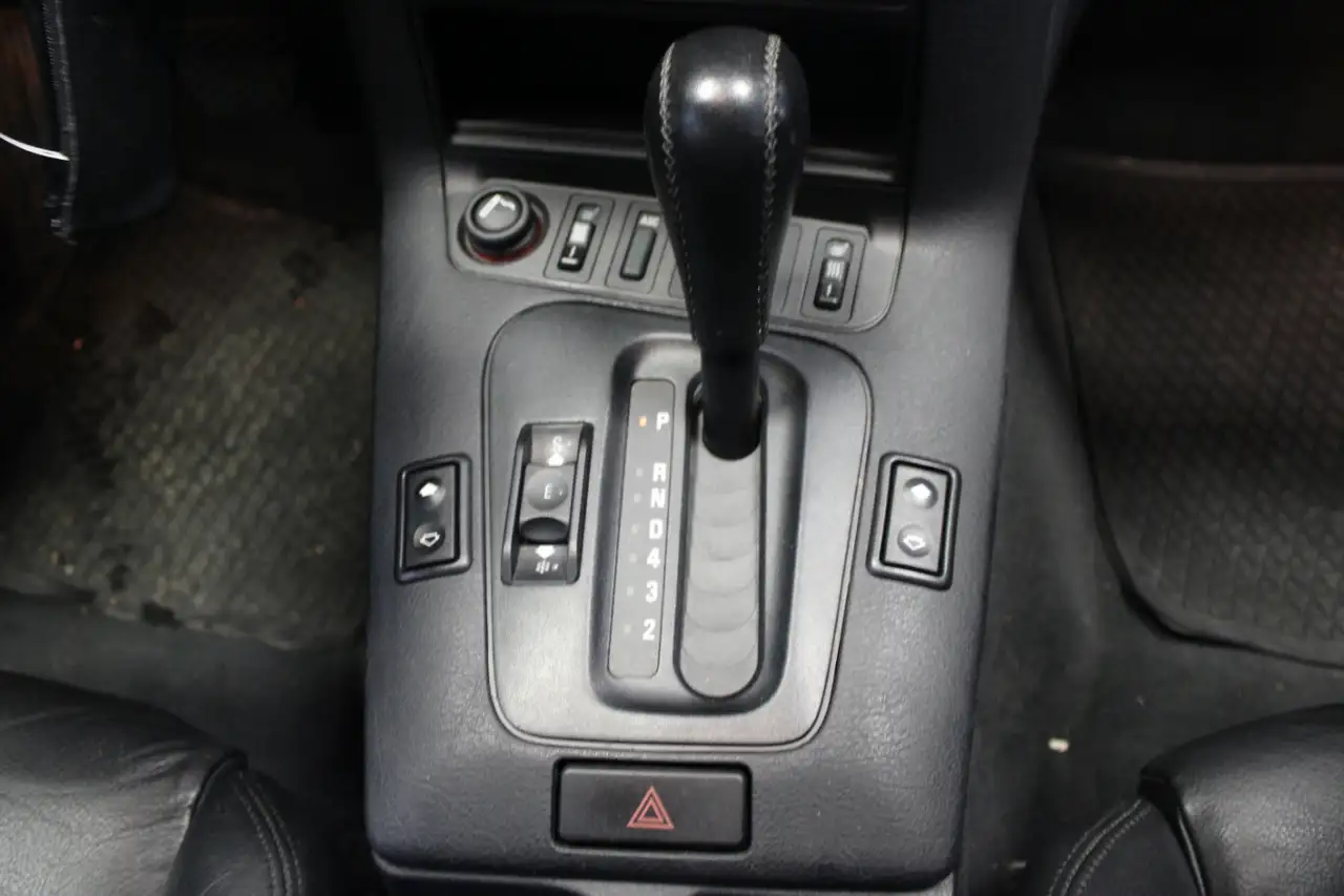 BMW 320i Aut. - SHZ - Klima -, foto 10