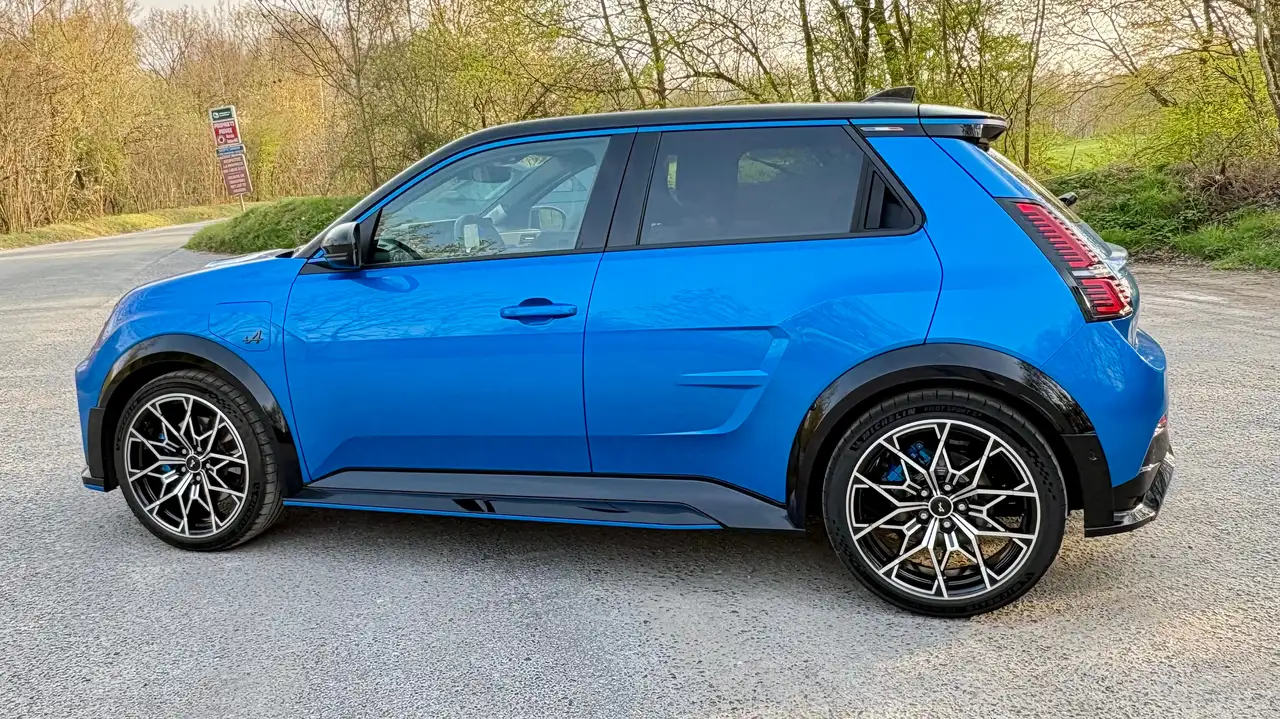 Alpine A290 2025