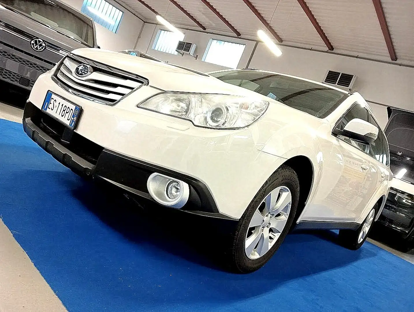 Subaru OUTBACK LEGACY 2.0D 4X4 *MANUALE* TETTO PRONTA CONSEGNA Bianco - 1