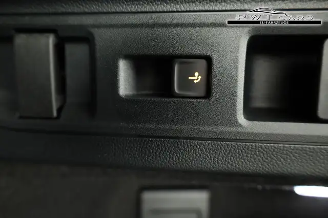 Volkswagen Passat Variant 2.0 TDI 142 kW 4Motion R-Line DSG 4M Black, AHK... Ansicht 13