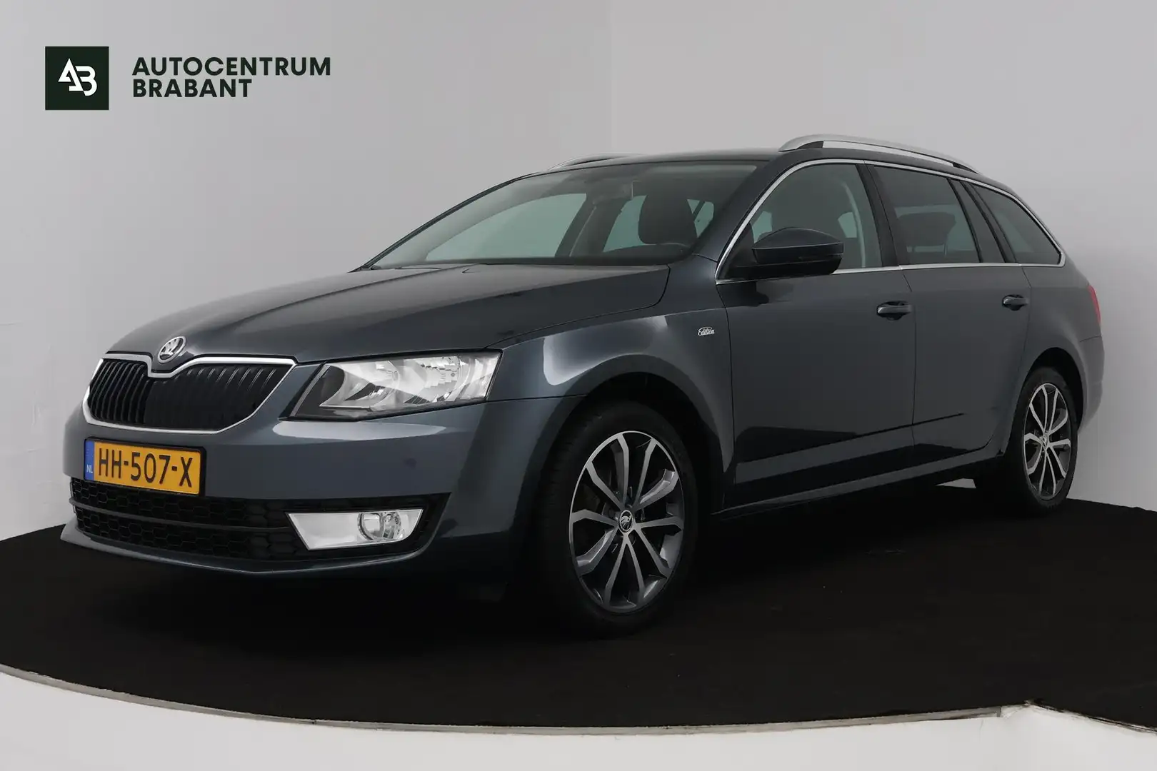 Skoda Octavia Combi 1.2 TSI Greentech Edition Businessline (STOE Grijs - 1