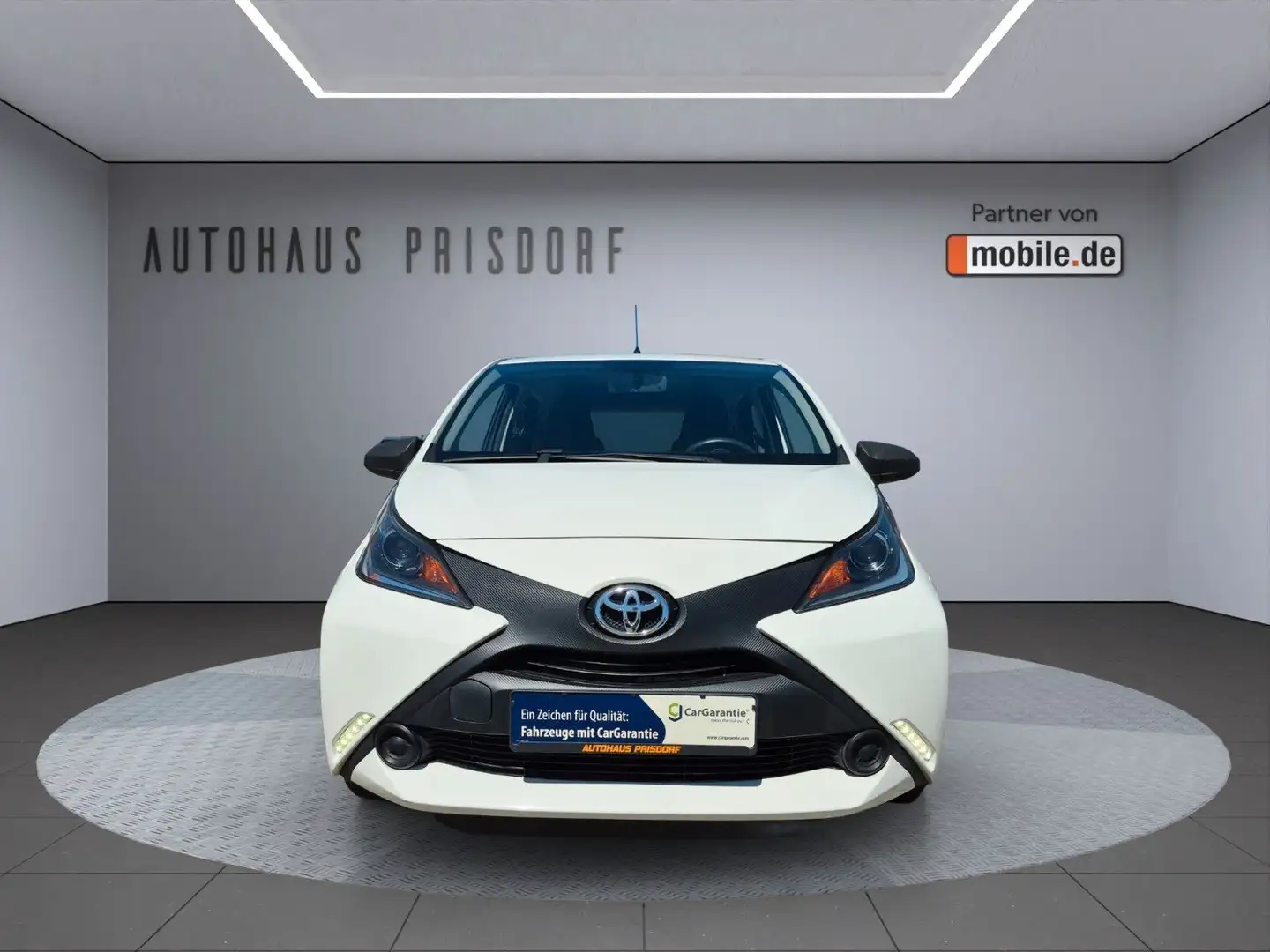 Toyota Aygo X Білий - 2