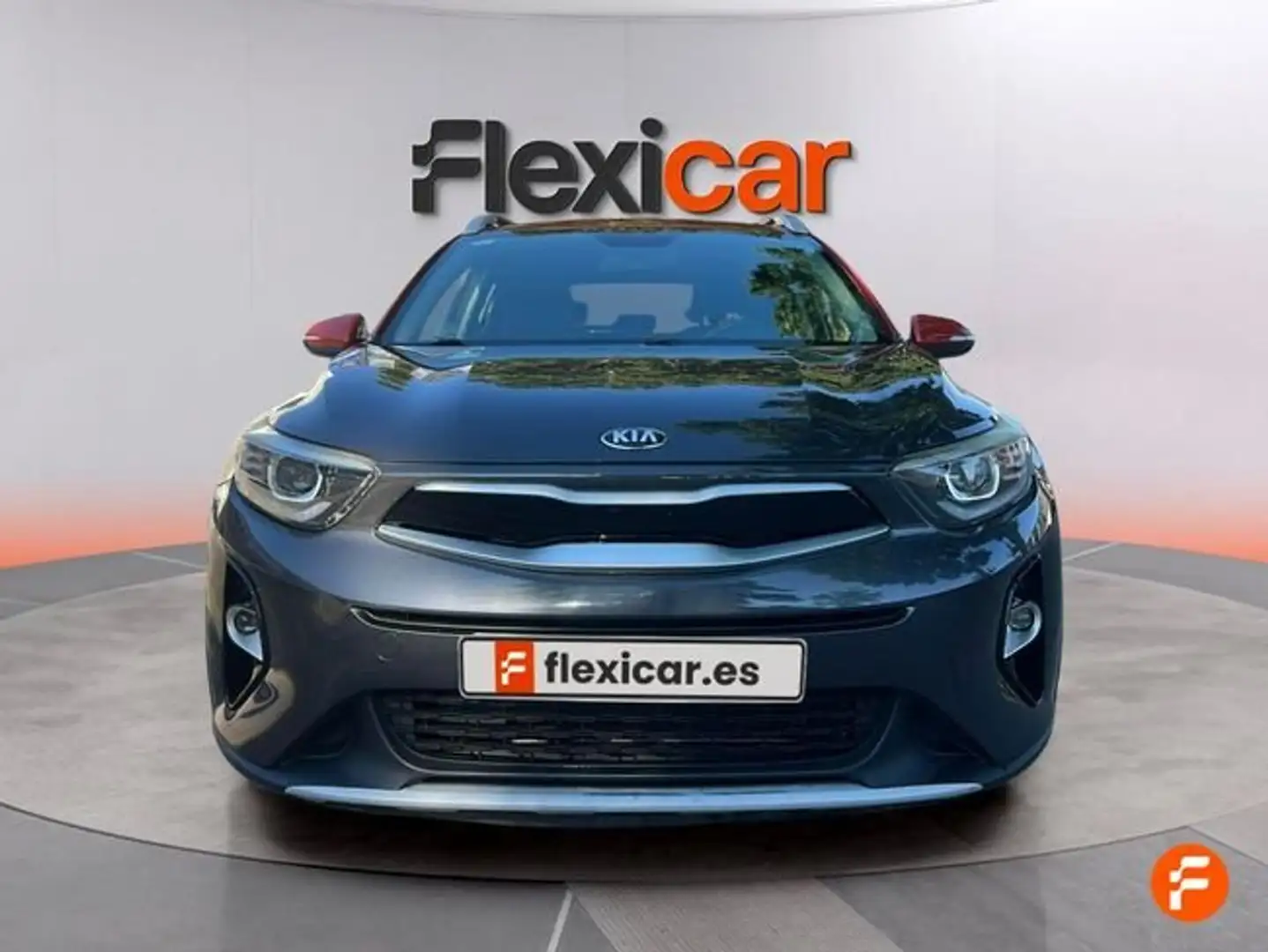 Kia Stonic 1.0 T-GDi 74kW (100CV) Business Negro - 2
