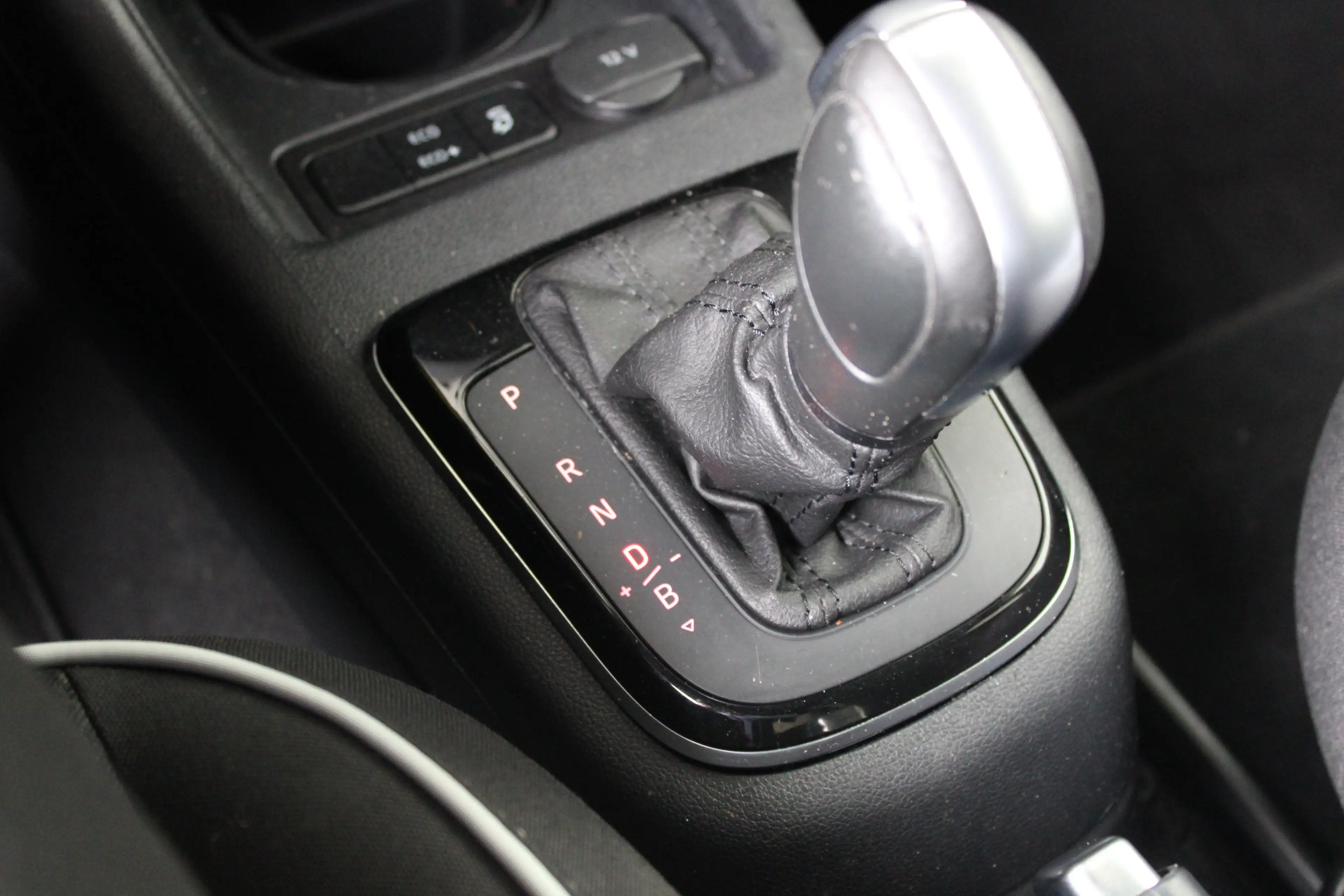 SEAT Mii Electric electric Plus | Stoelverwarming | Parkeer — photo 30