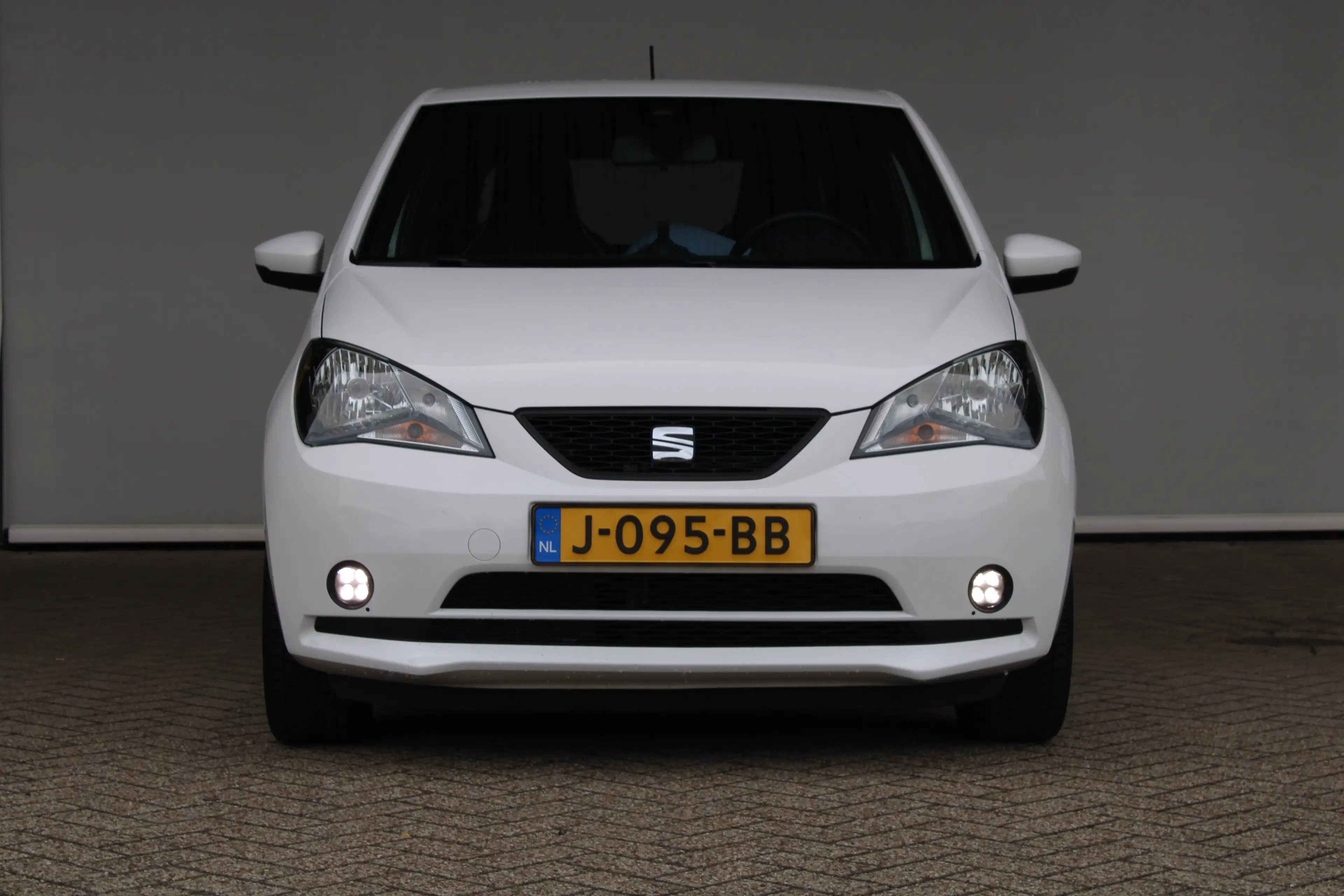 SEAT Mii Electric electric Plus | Stoelverwarming | Parkeer — photo 3