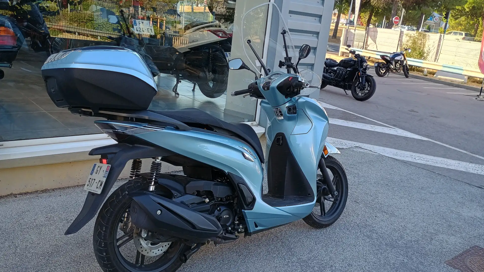 Honda Bleu - 2