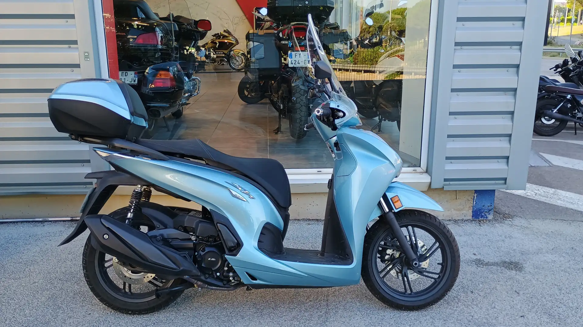 Honda Bleu - 1
