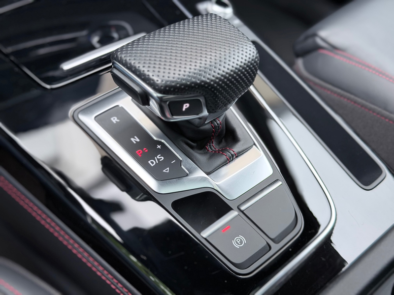 Audi Q5 Sportback 55 TFSI e S edition Competition Pano/Sfe — photo 22