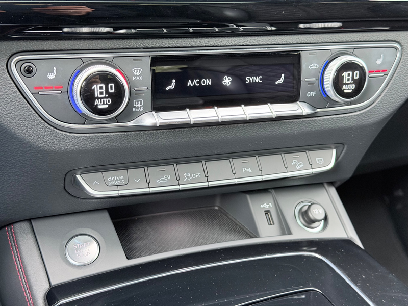 Audi Q5 Sportback 55 TFSI e S edition Competition Pano/Sfe — photo 23