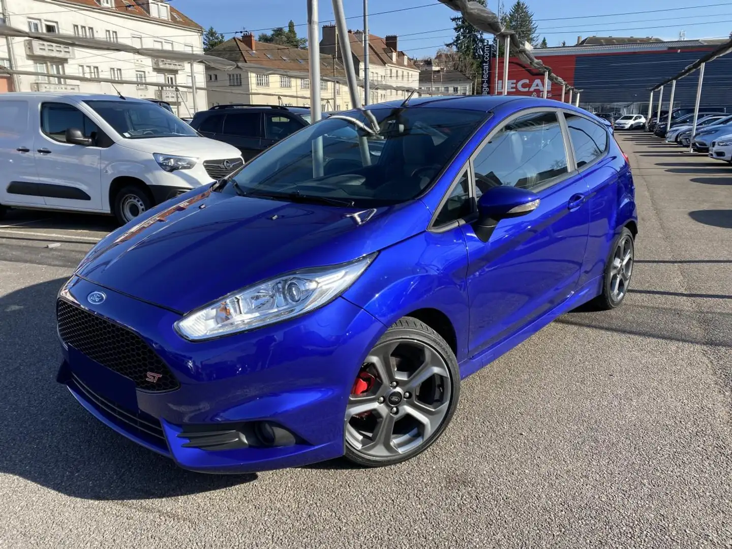 Ford Fiesta V (2) 1.6 EcoBoost 182 ST 3p Bleu - 1