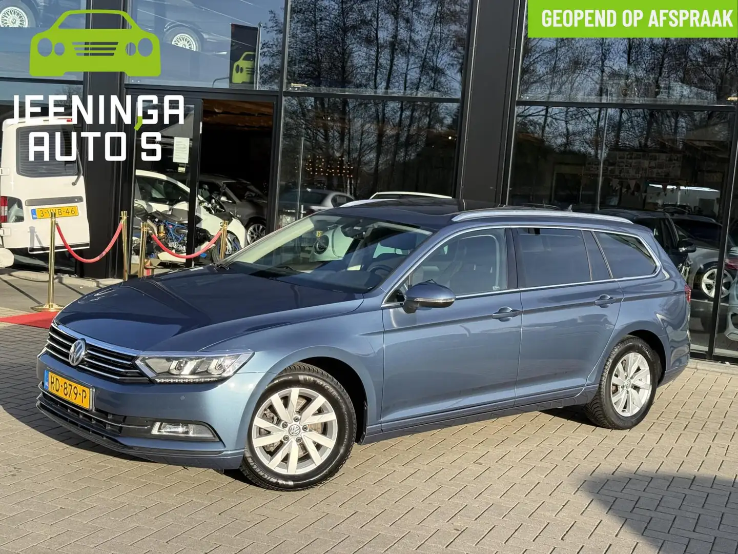 Volkswagen Passat Variant 1.6 TDI Highline|Camera|Navi|Trekhaak Blau - 1