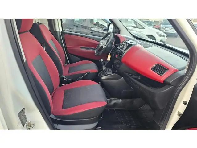 Fiat Doblo view 11