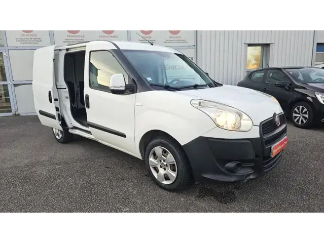 Fiat Doblo view 3