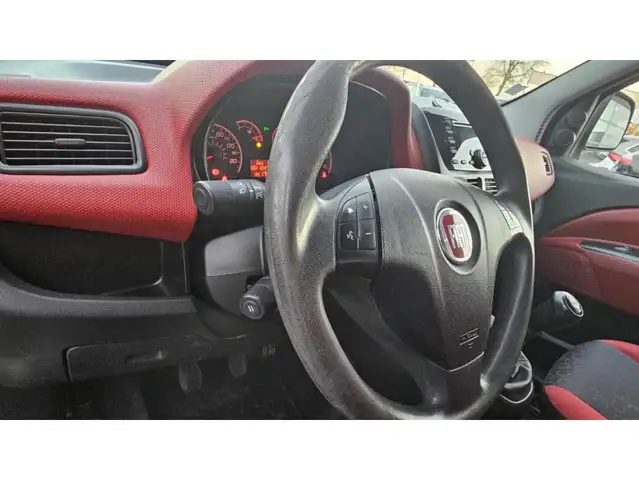 Fiat Doblo view 13