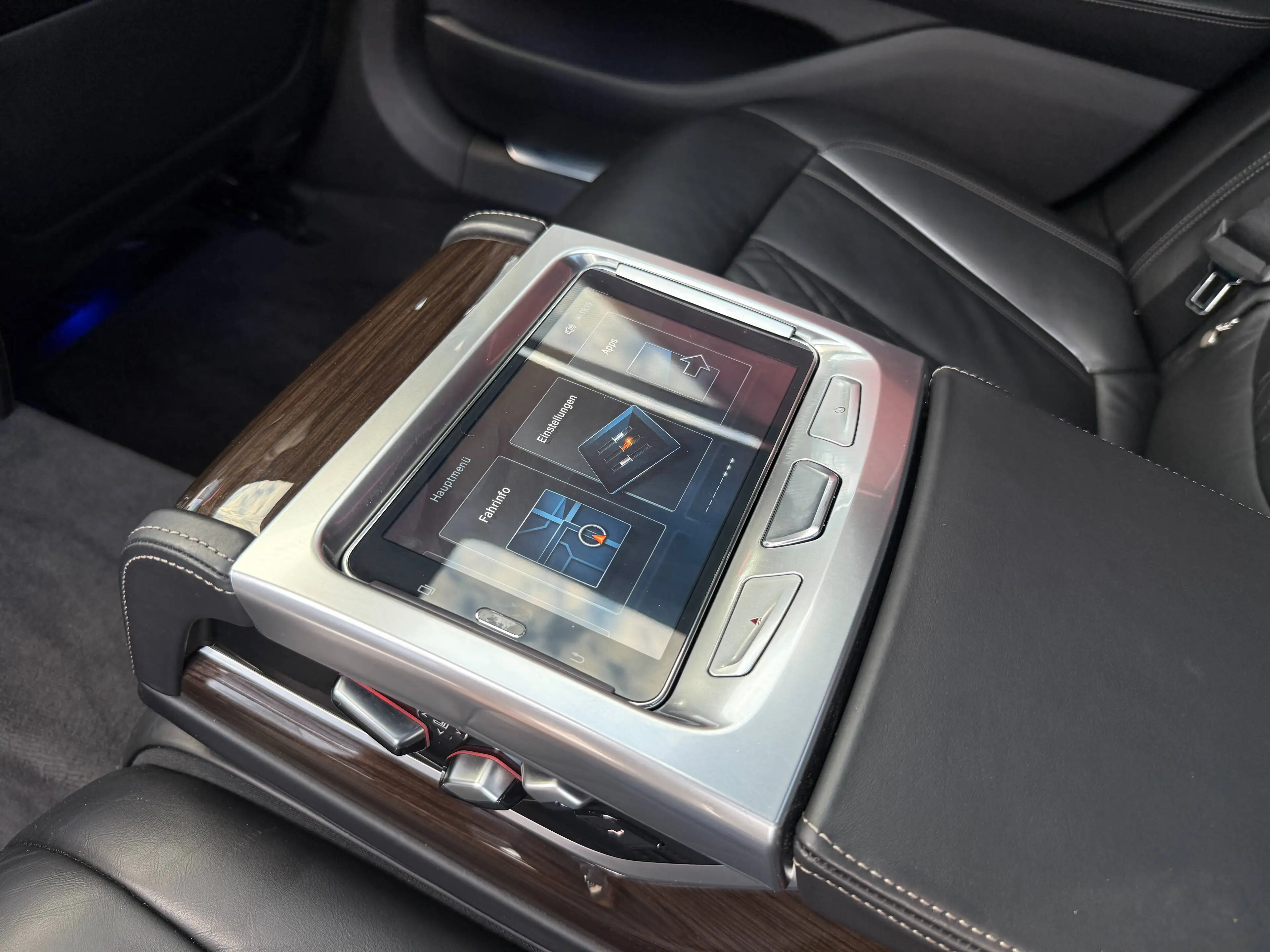 BMW 730 730d|xDrive|Lang|Pano-SkyLounge|BrowerW|Abstandstemp|Voll — photo 13