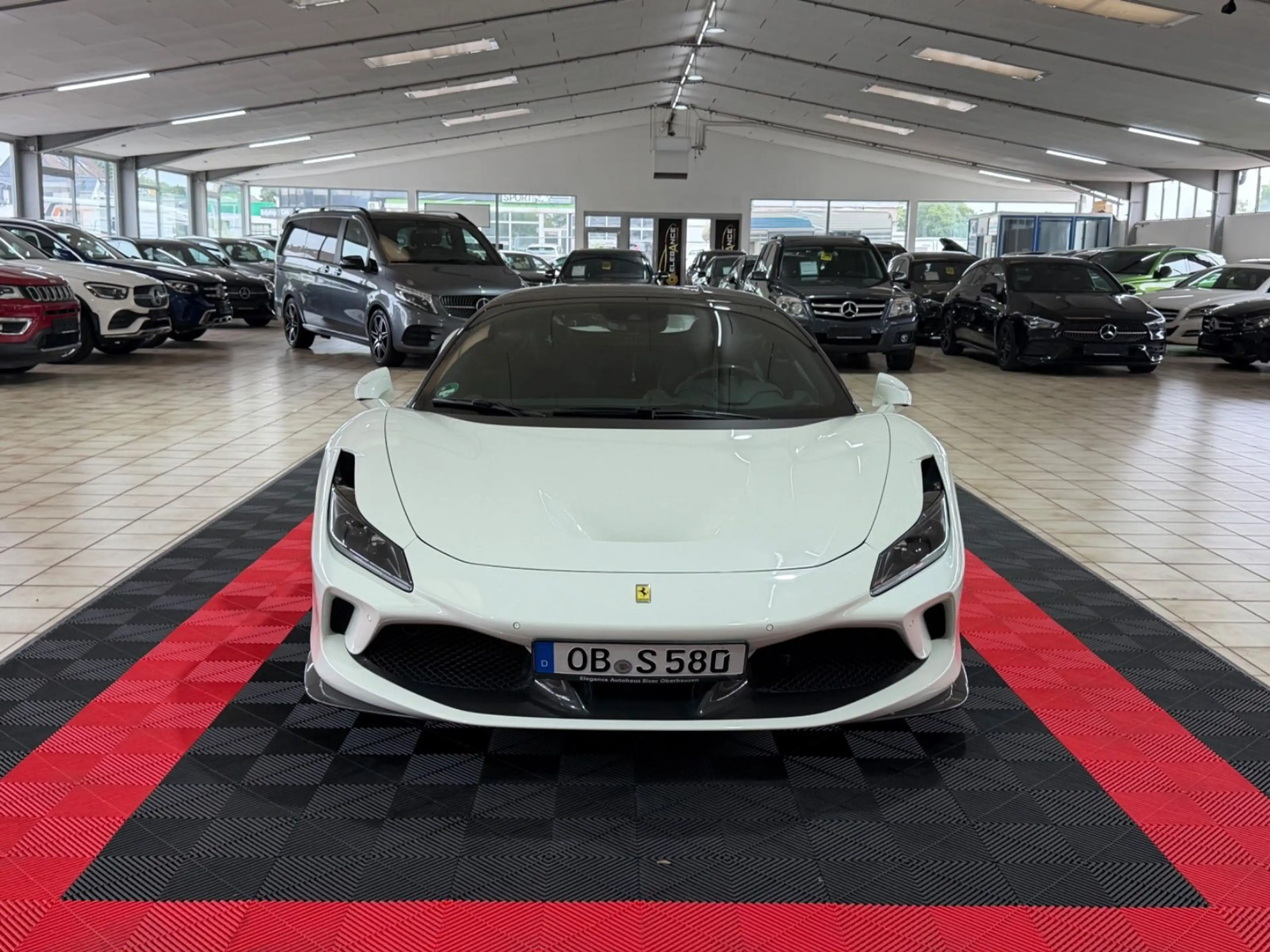 Ferrari F8 Carbon Paket/JBL/Lift — photo 5