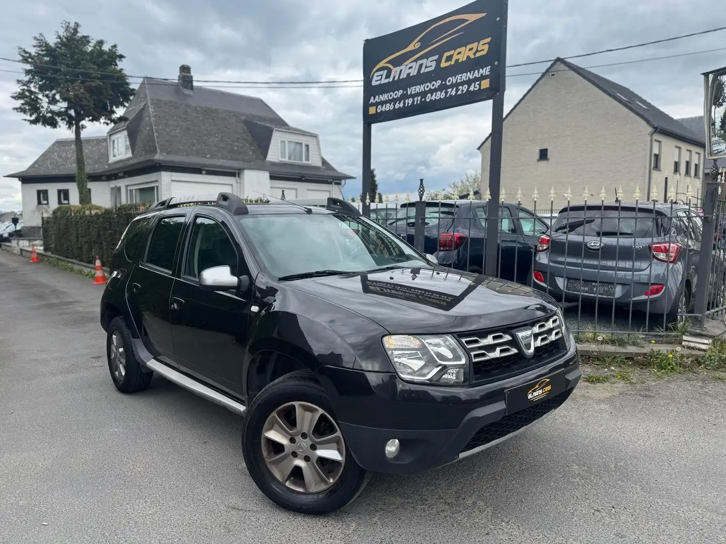 Dacia Duster 1.2 TCe 4x2 Prestige // Cuir // Navi // Jantes - 1