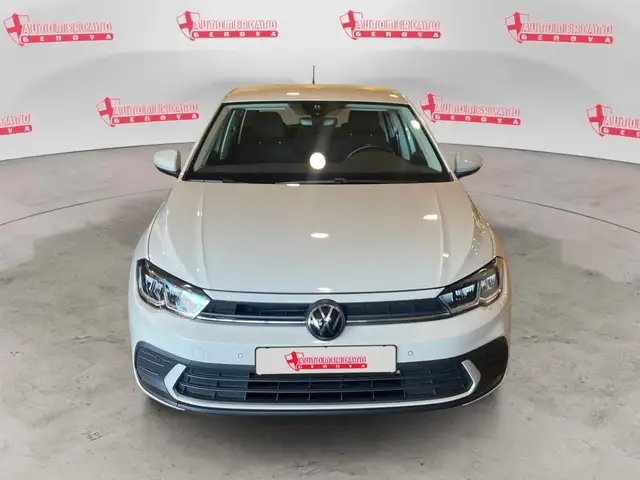 Volkswagen Polo view 7