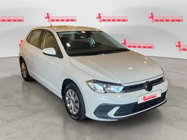 Volkswagen Polo view 6