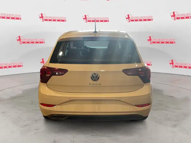 Volkswagen Polo view 4