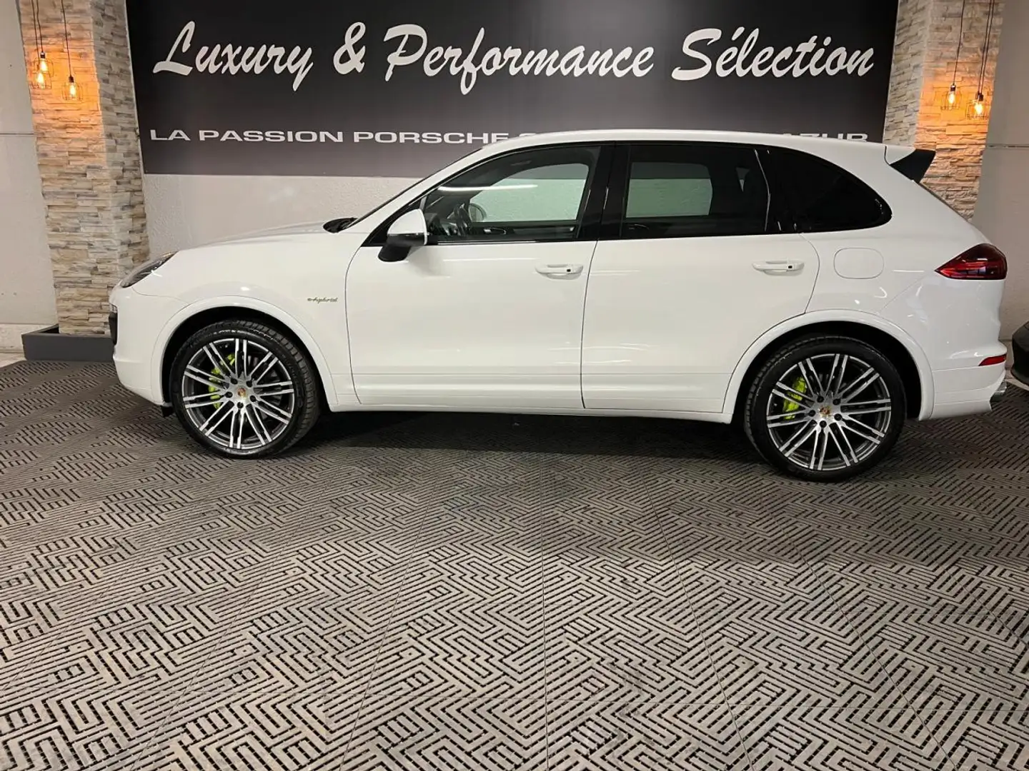 Porsche Cayenne Cayenne S E-HYBRID 3.0 V6 416ch BVA8 - Origine France - Suivi complet - Belle Configuration Wit - 2