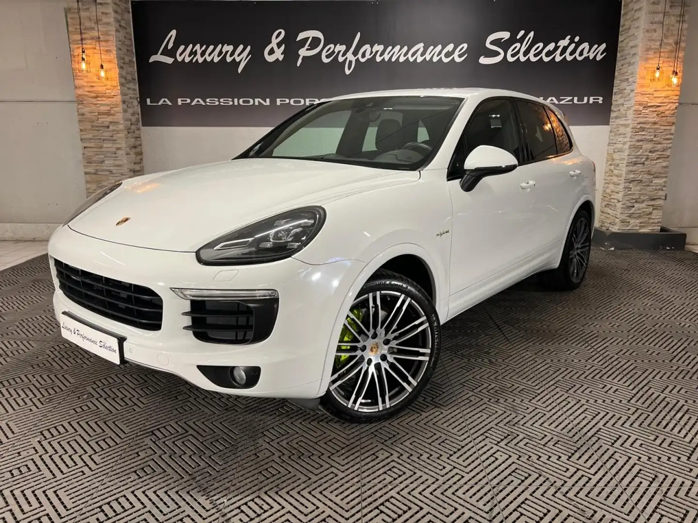Porsche Cayenne Cayenne S E-HYBRID 3.0 V6 416ch BVA8 - Origine France - Suivi complet - Belle Configuration Wit - 1