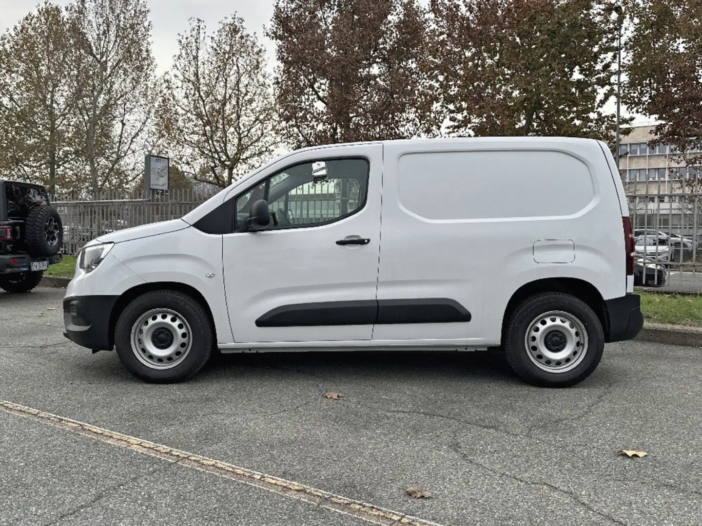 Opel Combo Cargo Electric 100 Kw L1 Portata Incrementata Bianco - 2