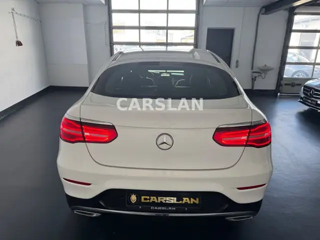 Mercedes-Benz GLC view 11