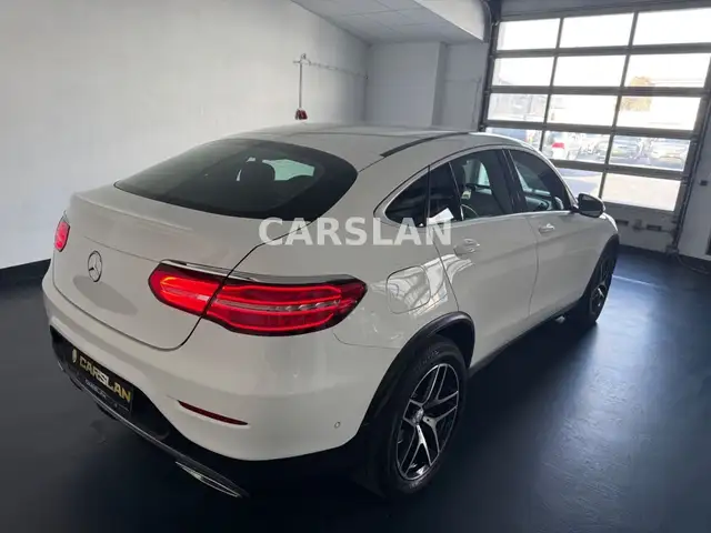 Mercedes-Benz GLC view 12