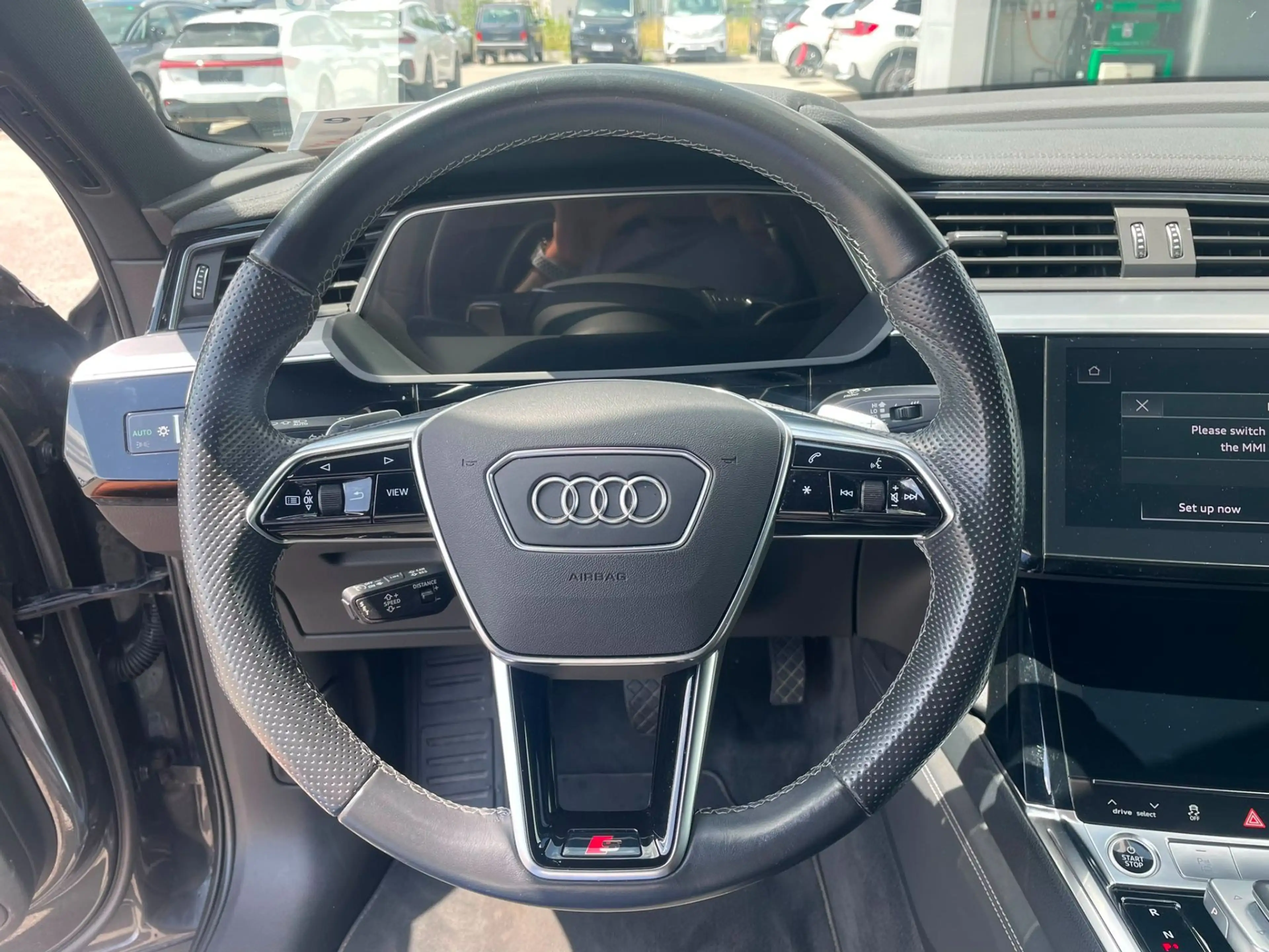 Audi e-tron SB 55 2xS-LINE PANO B&O TRAUMAUSSTATTUNG ++ — photo 11