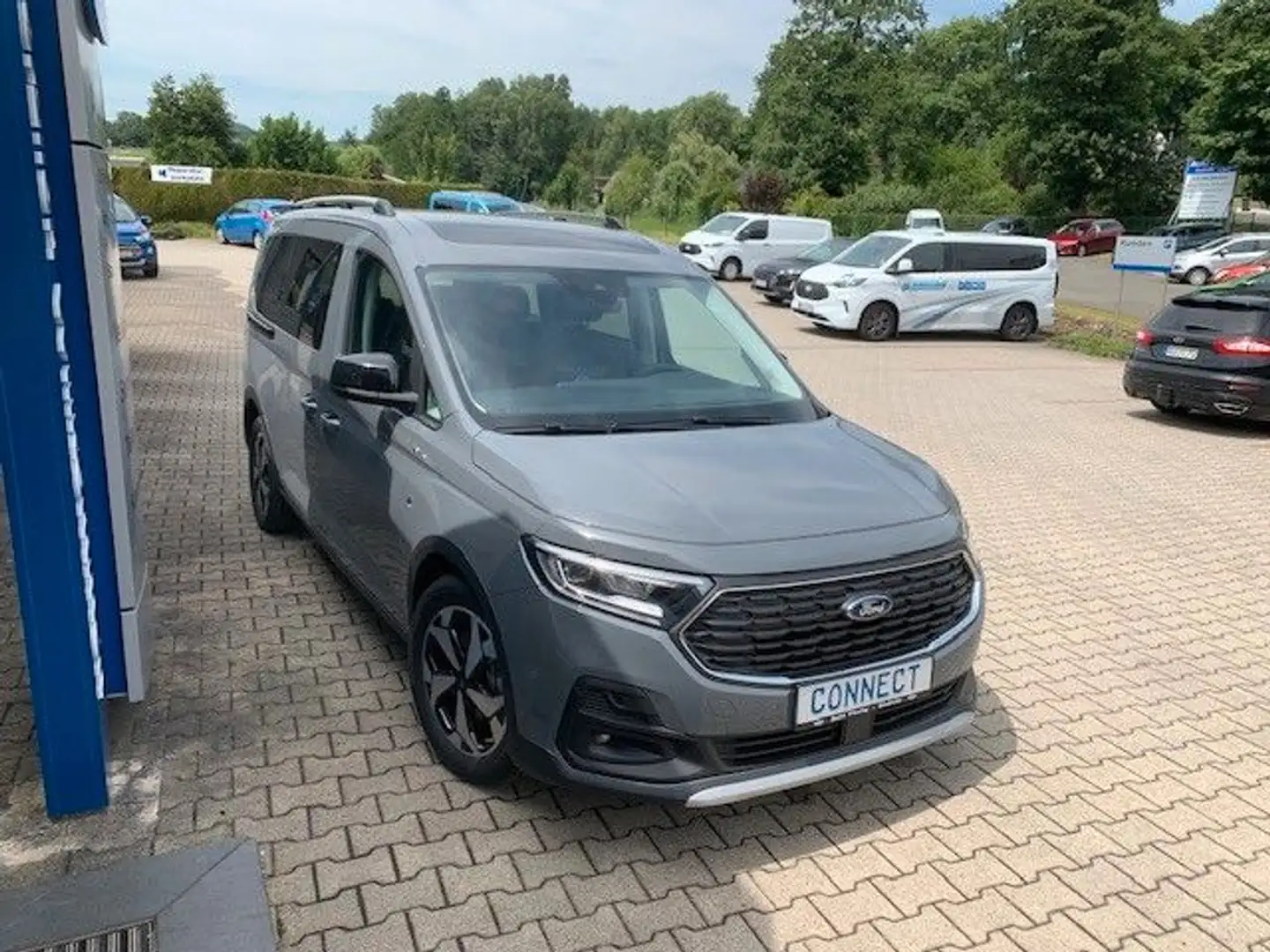 Ford Grand Tourneo Connect LED 4x4 7 Sitze Gris - 2