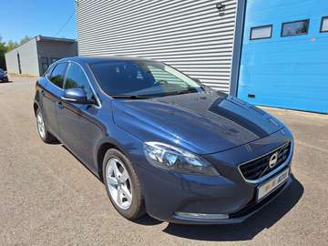 V40 D2 Momentum