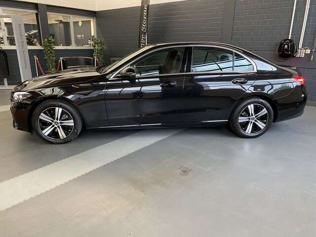 Mercedes-Benz C 180