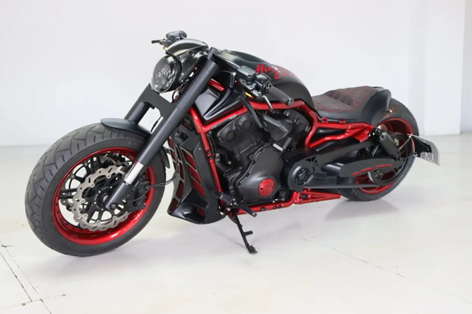 Harley-Davidson VRSCD Custom Umbau No-Limit Schwarz - 1