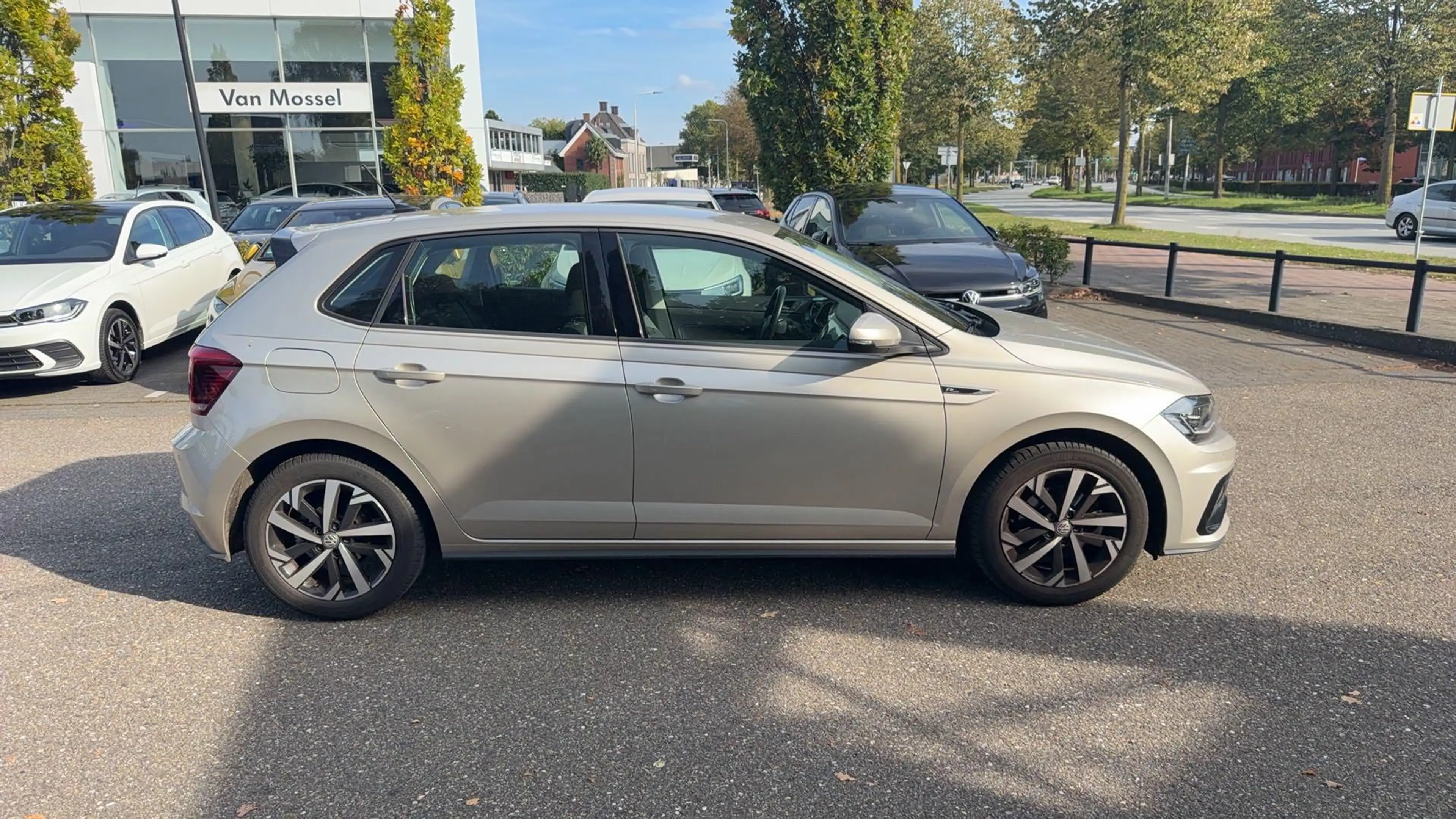 Volkswagen Polo 1.0 TSI Highline — photo 3