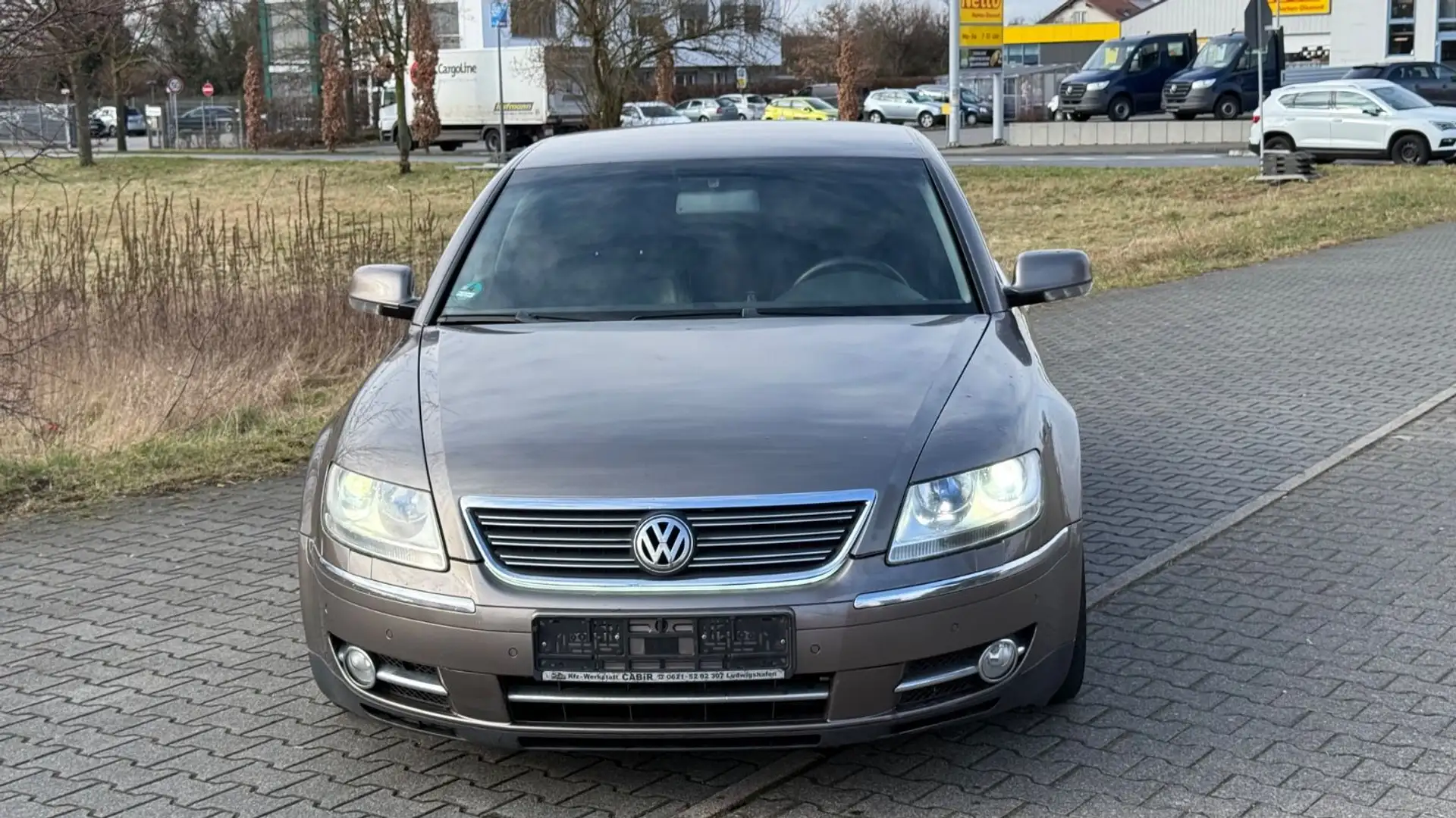 Volkswagen Phaeton V6 TDI 4Motion*LEDER*NAVI*LÄUFT SEHR GUT Grijs - 2