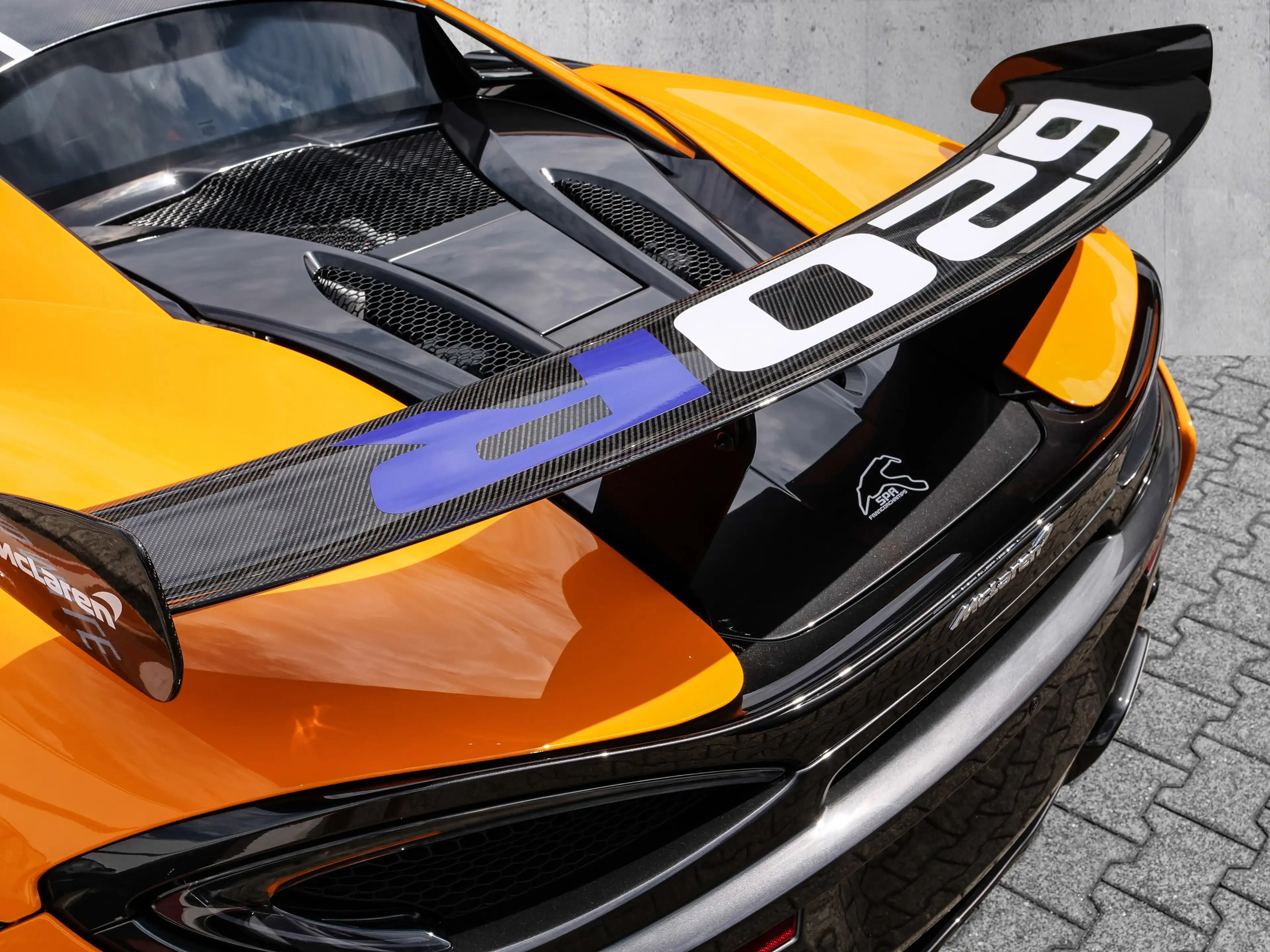 McLaren 620R MSO R Pack,Exterior & Interior Carbon Fibre — photo 14