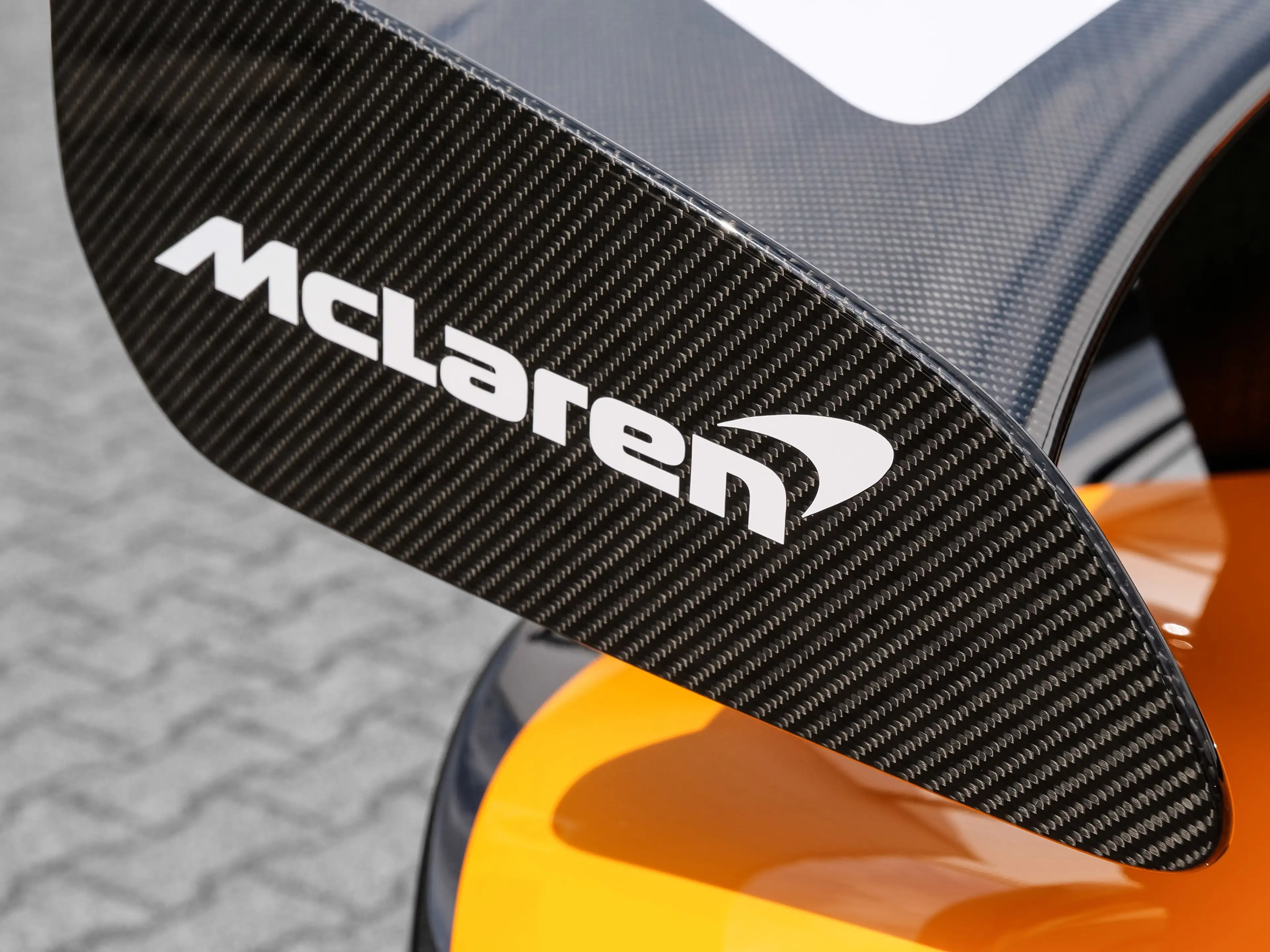 McLaren 620R MSO R Pack,Exterior & Interior Carbon Fibre — photo 13