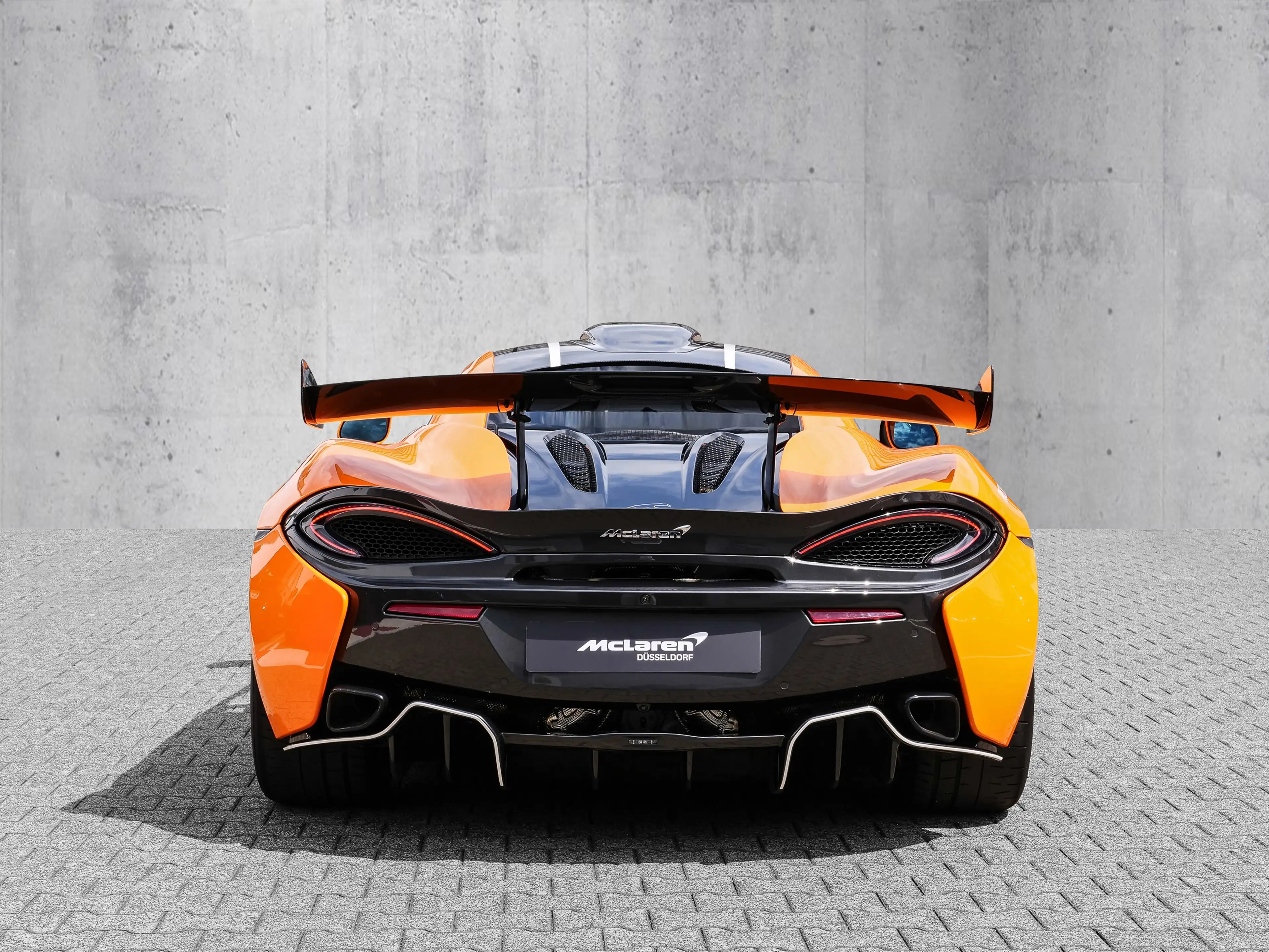 McLaren 620R MSO R Pack,Exterior & Interior Carbon Fibre — photo 4