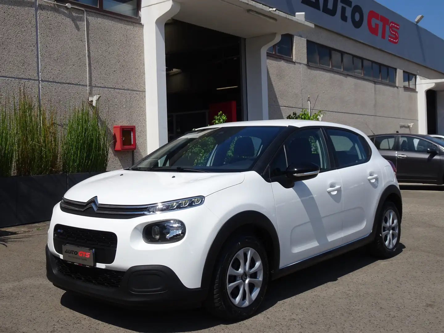 Citroen C3 C3 1.2 puretech Feel 82cv Neopatentati Bianco - 1