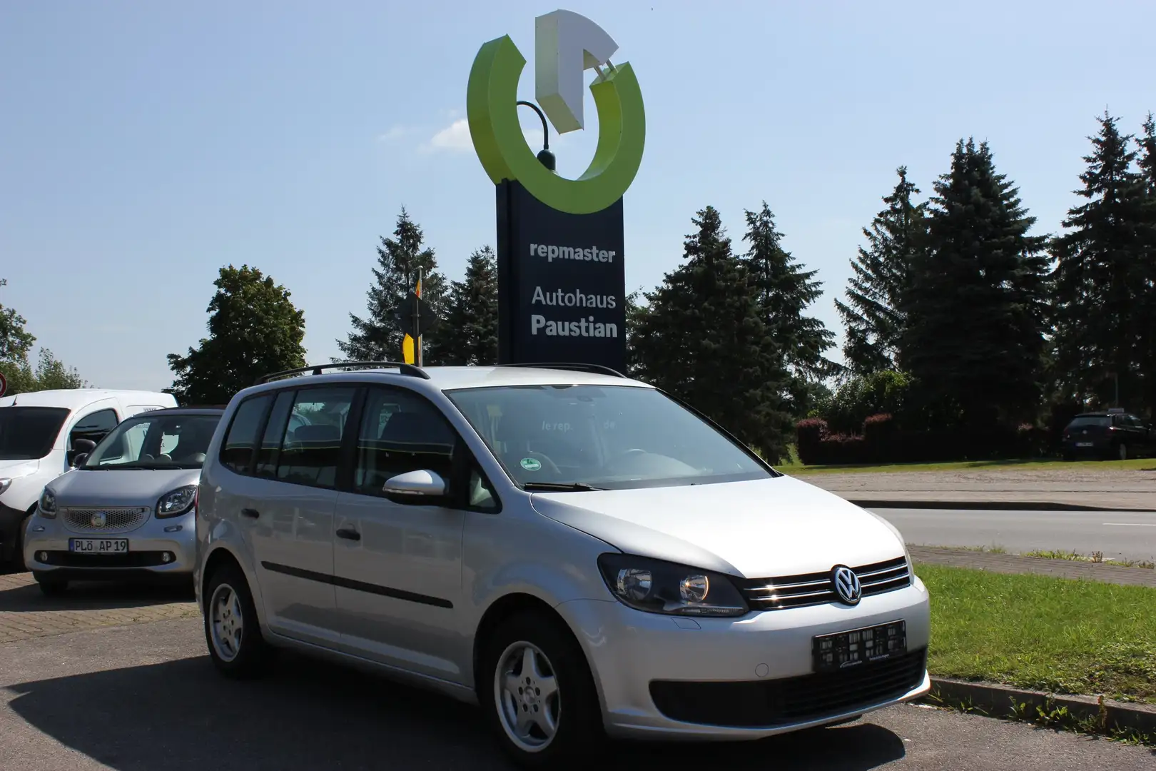 Volkswagen Touran Trendline Gris - 1