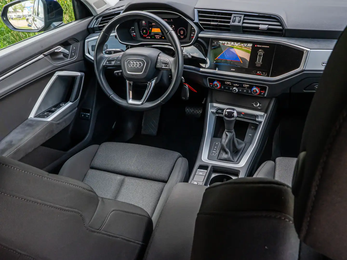 Audi Q3 45 TFSI e Advanced edition CAMERA 20 INCH LED BLAC Azul - 2