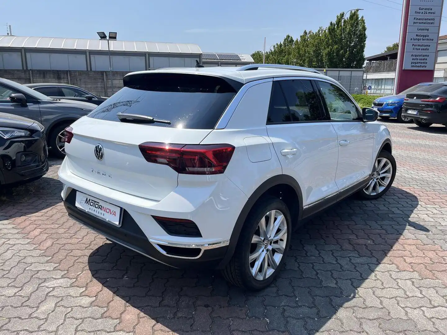 Volkswagen T-Roc 1.5 tsi act Advanced Bianco - 2