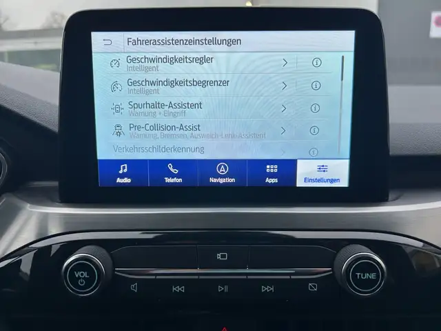 Ford Kuga view 11