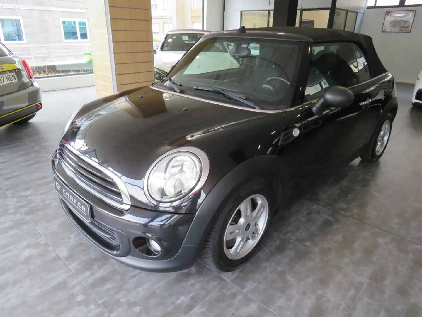 MINI One Cabrio Aut. Negro - 1
