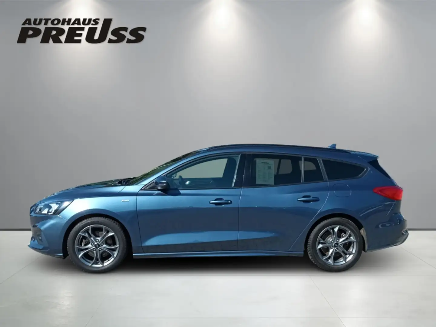 Ford Focus ST-Line 1.0 EcoBoost Mild-Hybrid Turnier Blauw - 2
